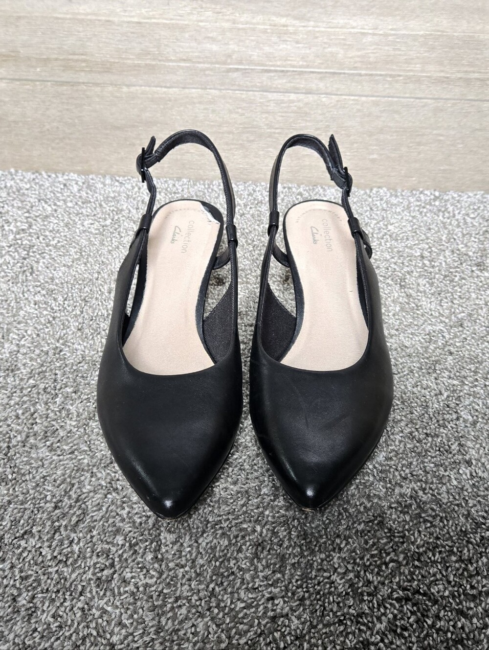 Clarks Linvale Loop Black Pointed Slingback Kitten Heels size 9 - Picture 4 of 11